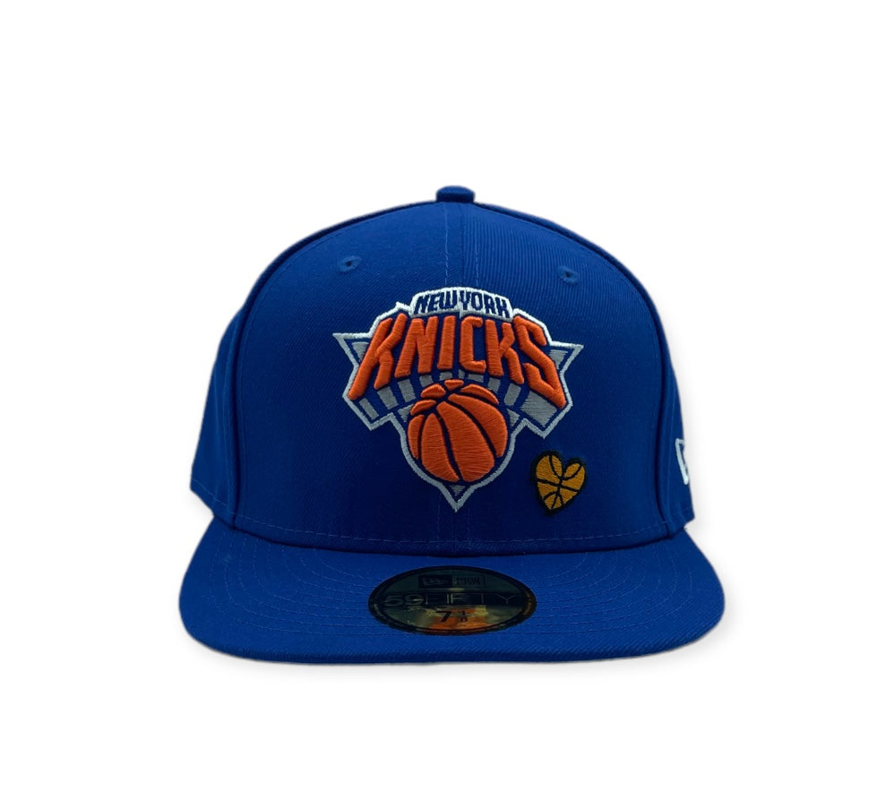 New York Knicks Team Heart Fitted Sneaker Bar