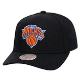 New York Knicks Mitchell & Ness Basic Pro Crown Snapback Hat - Black