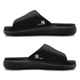 New York Yankees ISlide Unisex Minimalistic Motive Slide Sandals