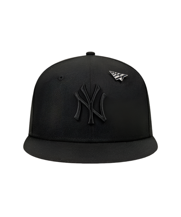 New York Yankees X Paper Planes Blackout 9FIFFTY Snapback Hat