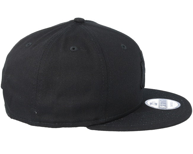 New York Yankees Blackout Snapback